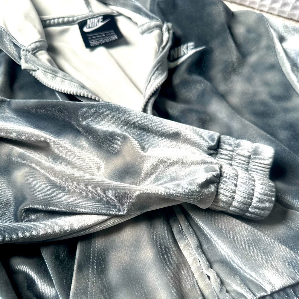 Nike Light Gray Hoodie